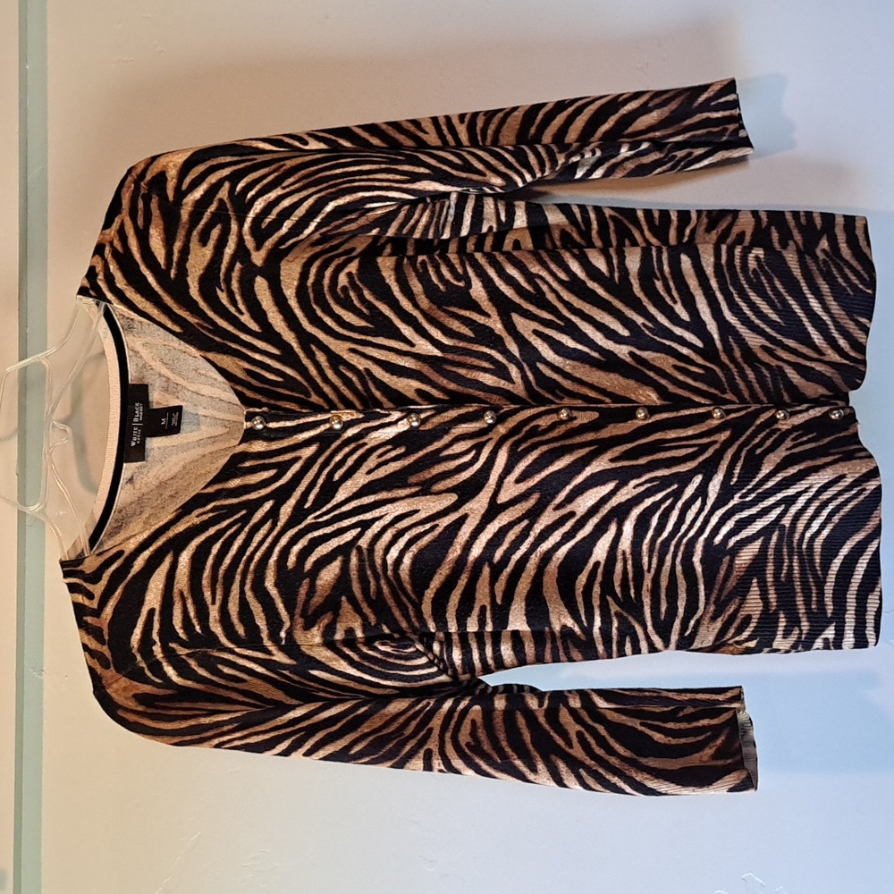 White house black market 3/4 sweater